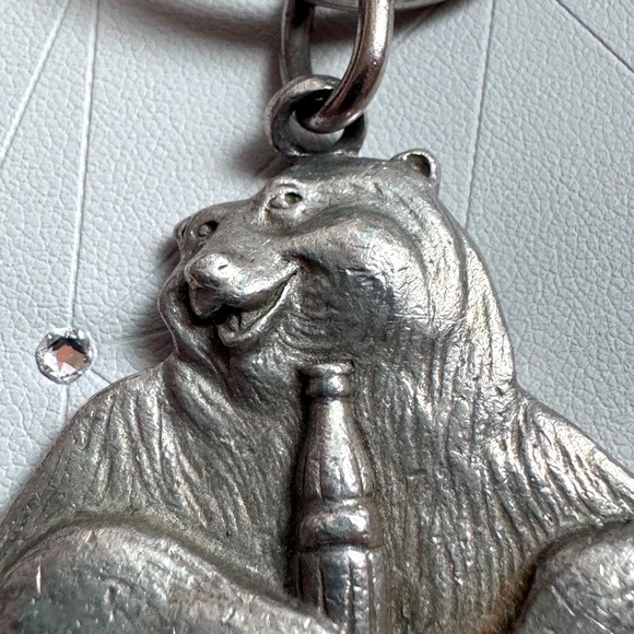 🐻 Hip Vintage 1997 Coca Cola Bear Pewter Silver Holiday Key Chain Ring - Picture 9 of 13